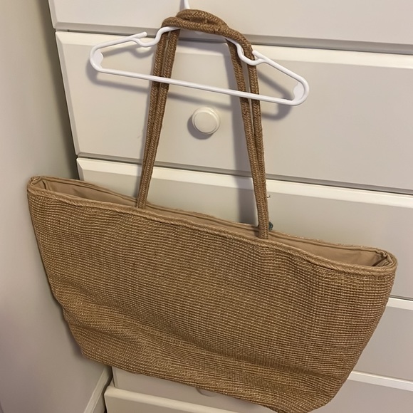 America and Beyond beach tote - Picture 2 of 3